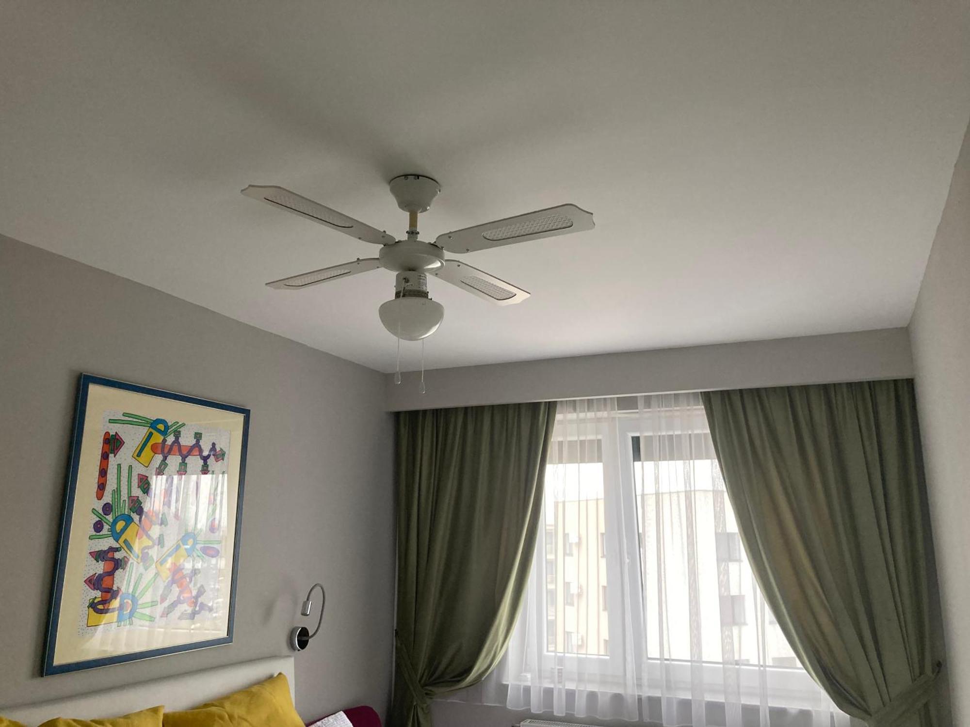 Apartamentul Max, Practic Si Confortabil Gran Varadino Esterno foto