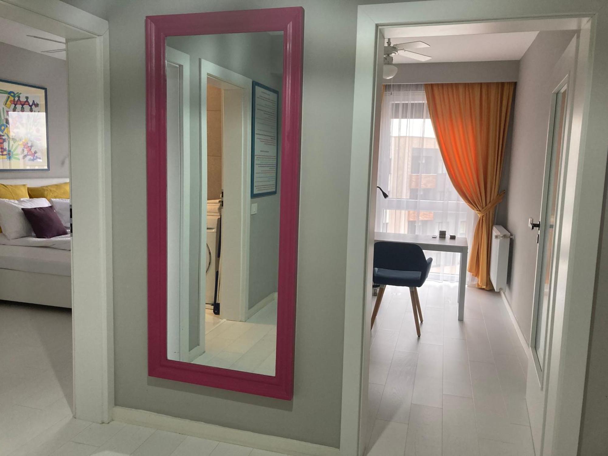 Apartamentul Max, Practic Si Confortabil Gran Varadino Esterno foto