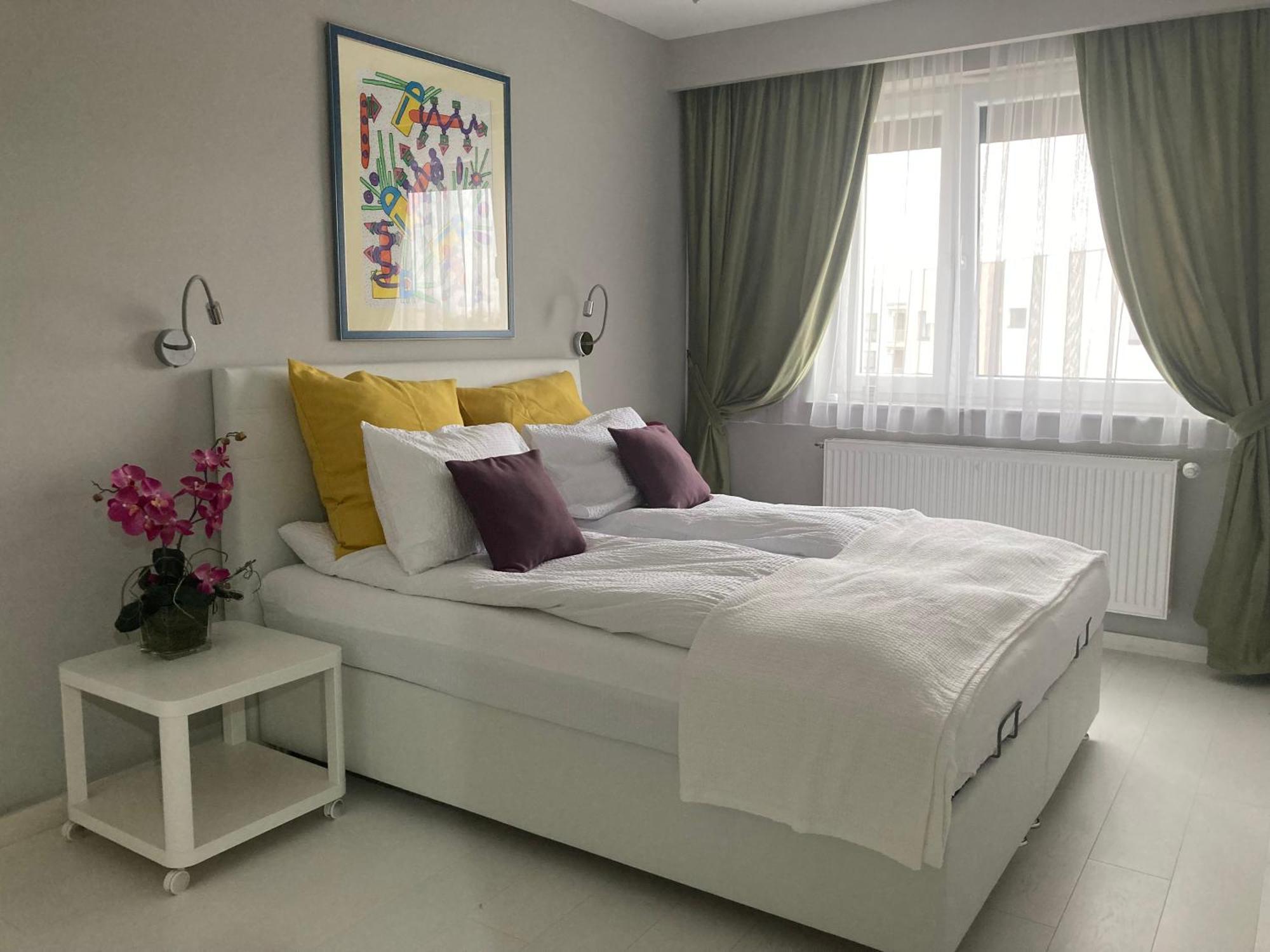 Apartamentul Max, Practic Si Confortabil Gran Varadino Esterno foto